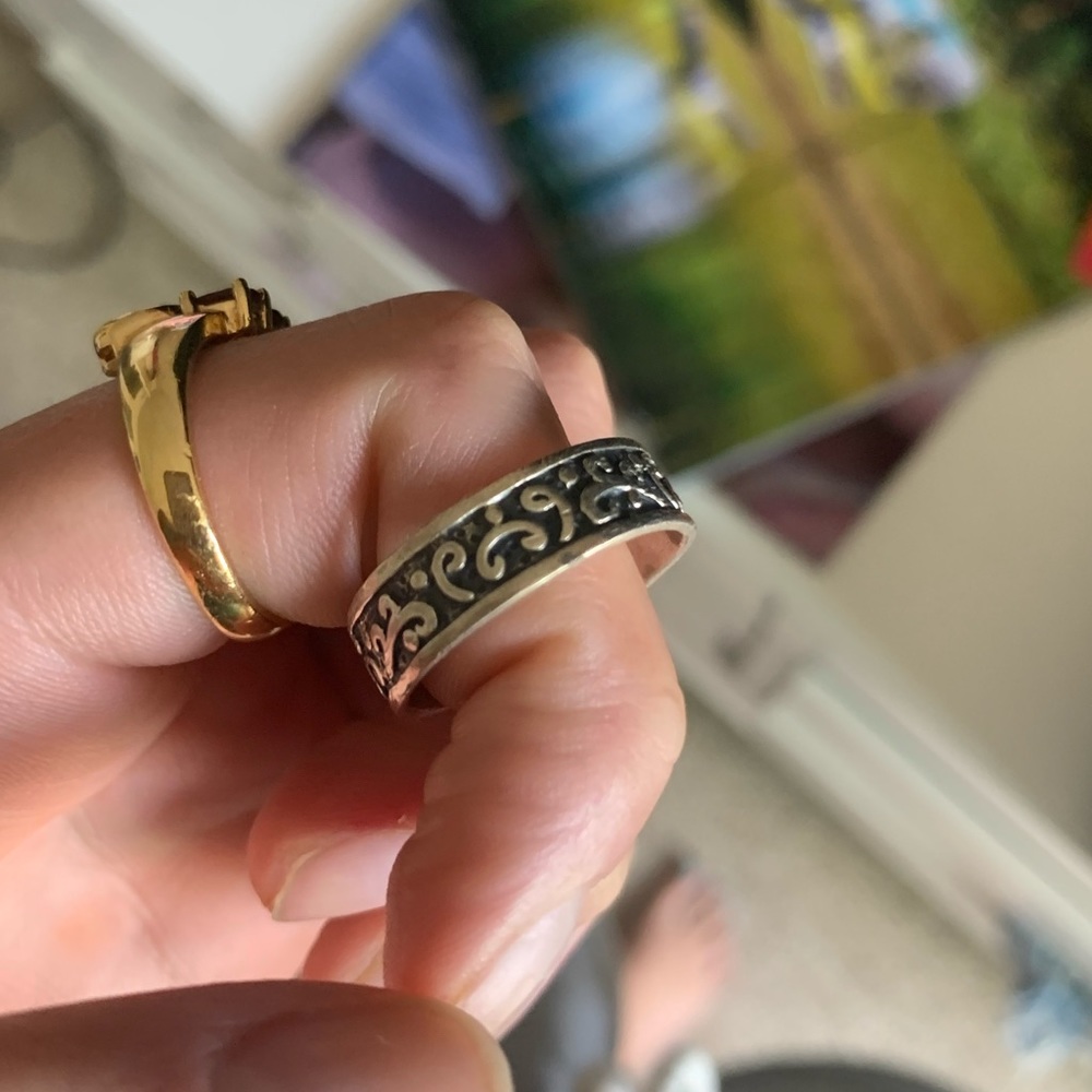 Silver ring - Picture 3 of 3